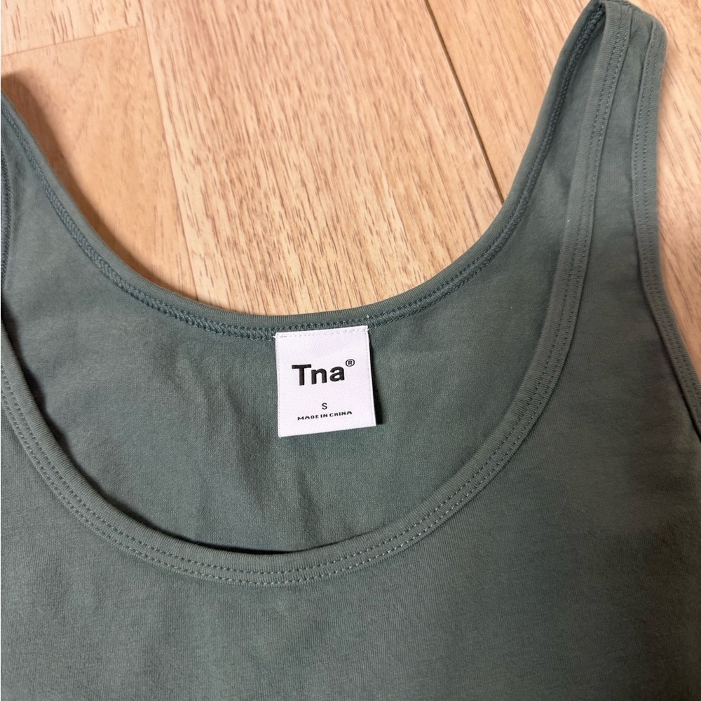 TNA Aritzia Scoop Tank - Picture 2 of 5
